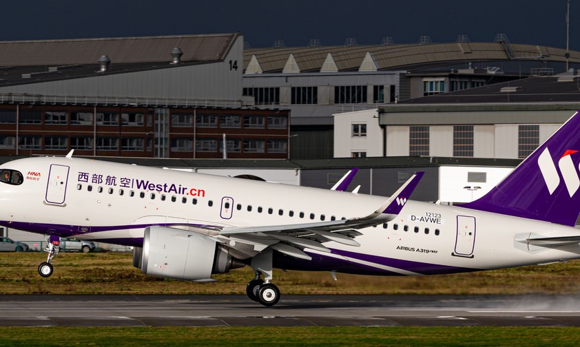 West Airs Airbus A319 Neo: Hier beim Erstflug am 2. Januar, noch mit Testkennzeichen.
