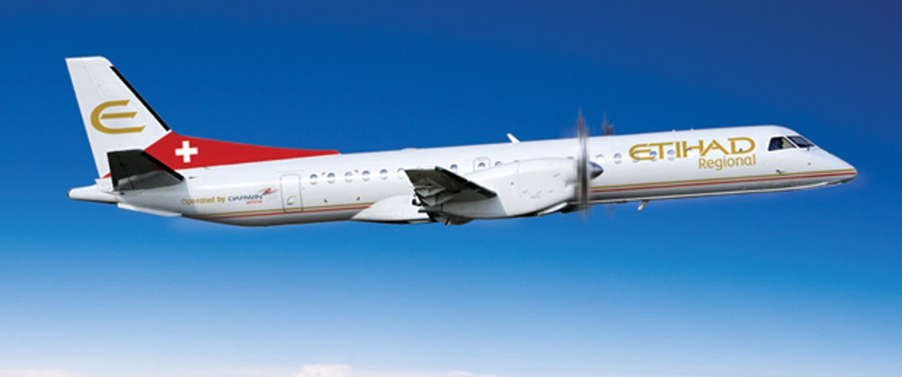 Saab 200 von Darwin Airline im neuen Look: Etihad als dominantes Merkmal.