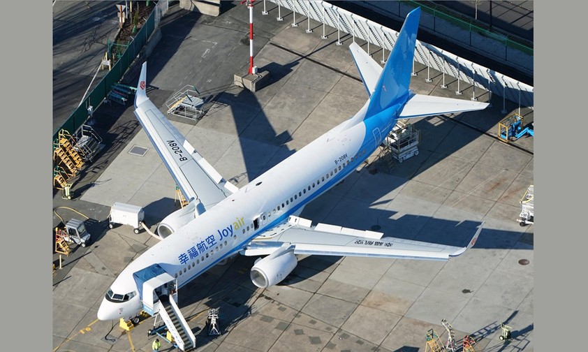 Boeing 737 mit der Kennung B-208V in Seattle: Gemischtes Kleid.