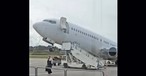 Die gekippte Boeing 737 von Getjet in Haugesund: Fehler beim Entladen.