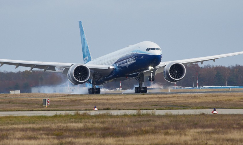 Landung in Frankfurt: Die erste Boeing 777X kam am 18. November am frühen Nachmittag an.
