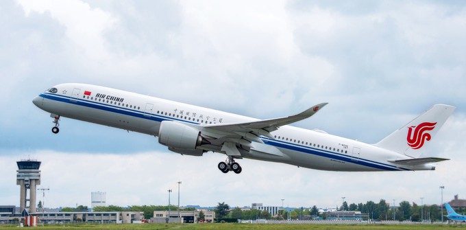Von München, Frankfurt und dem von der Schweiz aus gut erreichbaren Flughafen Mailand-Malpensa aus kommt bei Air China das jüngste Flottenmitglied zum Einsatz: Der Airbus A350.