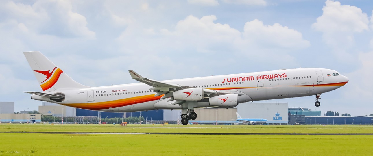 Der A340 von Surinam Airways: Das Fahrwerk ist verschlissen.
