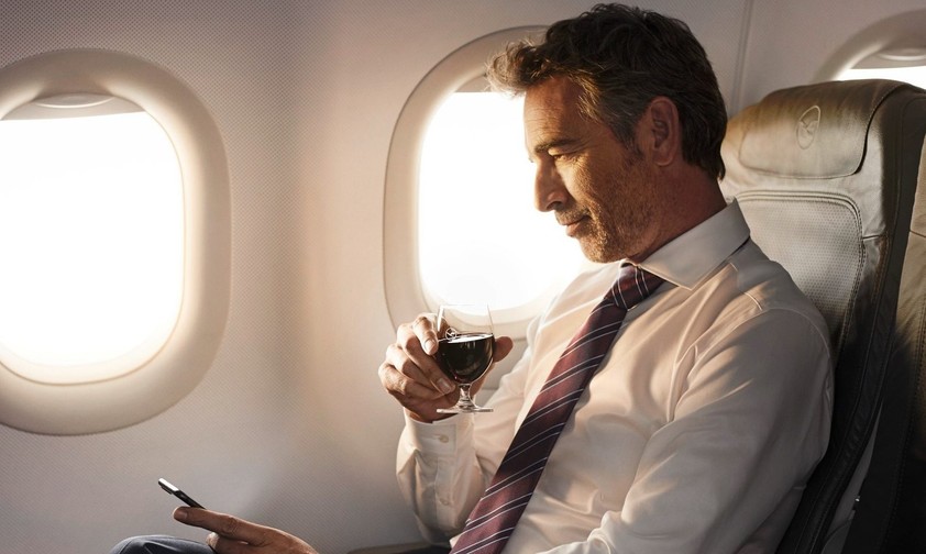 Sitz in der Business Class eines Airbus A320 von Lufthansa: Wer ganz vorne sitzen will, muss künftig extra zahlen.