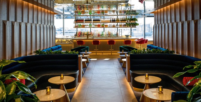 British Airways zeigt das neue Design ihrer Lounges: So soll die Bar künftig in Miami aussehen.
