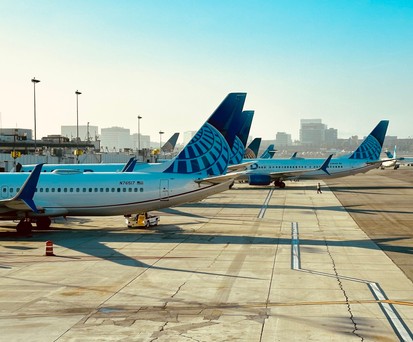 Flugzeuge von United Airlines in Los Angeles: Ärger mit den Triebwerksbauern.