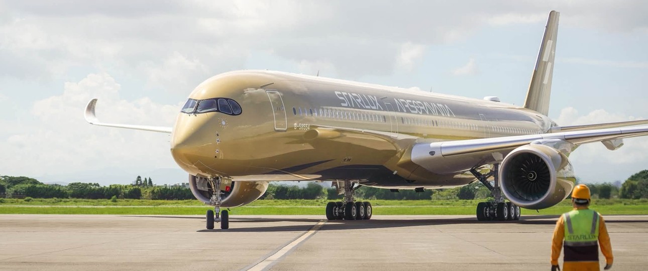 Der goldene Airbus A350-1000 von Starlux Airlines: Seit Mitte August im Liniendienst.