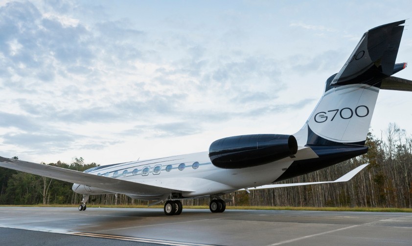 Die Gulfstream G700 am Boden: Sie kann schon alleine rollen.