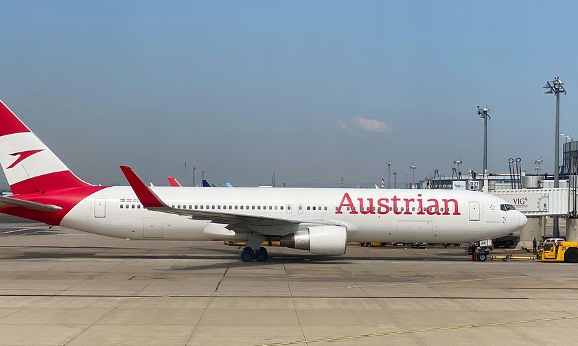 Boeing 767 von Austrian Airlines: Musste in Keflavik landen.