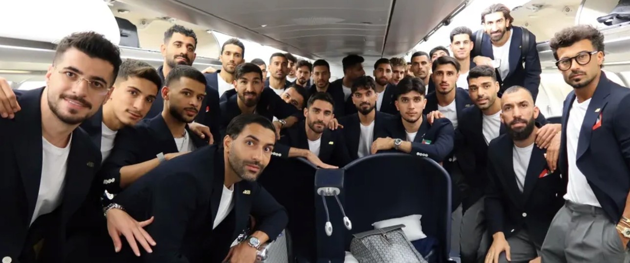 Die iranische Nationalmannschaft im Airbus A340-600 von USC: Anreise zur WM.