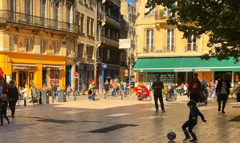Das kleine Bordeaux ist ein großer City-Diamant