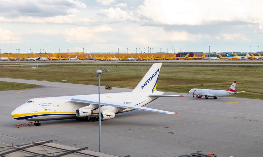 Vorfeld Flughafen Leipzig/Halle: Der Flughafen belegt beim Flughafencheck Platz 1.