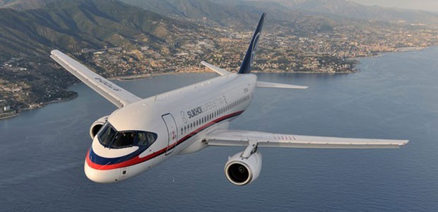 Superjet 100 von Sukhoi: Kann auch auf kürzeren Pisten landen.