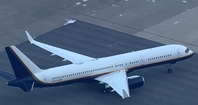 Die Boeing 757 des Justizministeriums der USA nach der Landung in New York: Diktator an Bord.