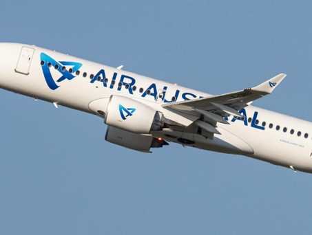 Einer der drei Airbus A220-300 von Air Austral: Er trägt das Kennzeichen F-OMER.