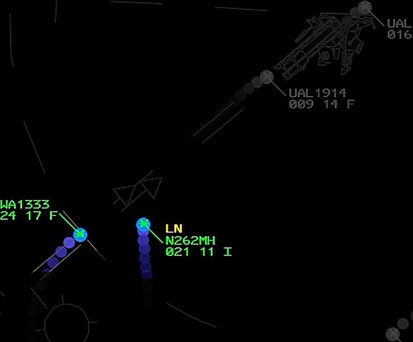 Boeing 737 von Southwest und Helikopter: Es wurde sehr knapp.