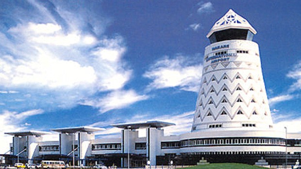 Rang 10: Harare International Airport, Simbabwe - 4725 Meter.