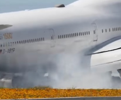 Boeing 747-8 von Lufthansa hopst und startet wieder durch