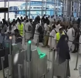 Bilder der Überwachungskamera am Flughafen Ryadh:: Kurz danach wurde der Flughafen getroffen.