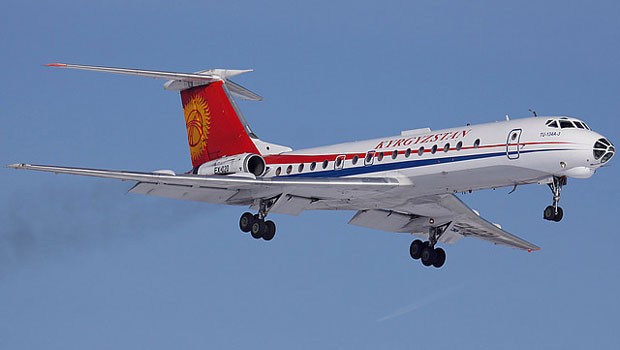 Tu-134A von Kyrgyzstan Airlines: Crash in dichtem Schneetreiben.