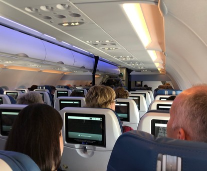 Flugzeugkabine: Die Luft ist meist ziemlich trocken.