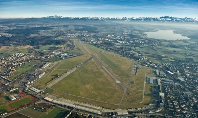 Es herrscht große Uneinigkeit darüber, wie es mit dem Flugplatz Dübendorf weitergehen soll.