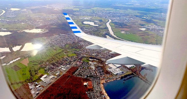 Blick aus einem Airbus A321 von Condor: Bald auch in London möglich.