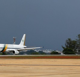 So sieht die 2005 angeschaffte VC-1A heute aus. Als Rufzeichen verwendet sie Força Aérea 01.
