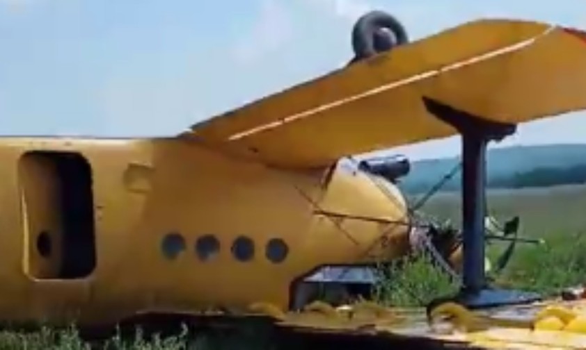 Die verunglückte Antonov An-2: Offenbar wurde niemand verletzt.
