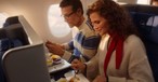 Premium Economy Class von Lufthansa: Sitzen Reisende bald stundenlang vorm leeren Tablett?