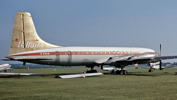 Kantone, Kantonalbanken und Tourismusfirmen gründeten 1969 mit British Eagle Tellair. Sie flog mit einer Convair Metropolitan und zwei gemieteten Bristol 175 Britannia Touristen aus England nach Bern und Sitten. Nach einer Saison war bereits Schluss.