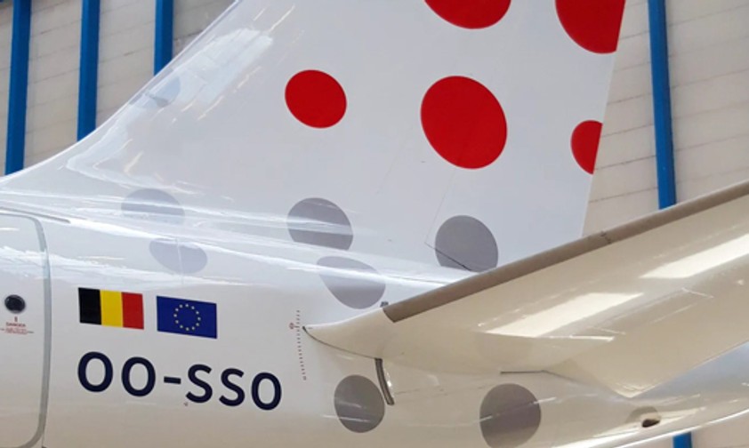 Von links betrachtet sieht die belgische Flagge auf den Fliegern von Brussels Airlines ganz normal aus: Schwarz, Gelb, Rot.
