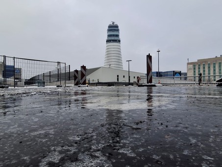 Flughafen Wien: Aktuell steht alles wegen Glatteis still.