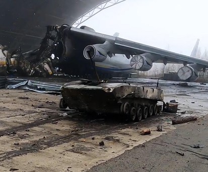 Neue Bilder zeigen Schäden an zerstörter Antonov An-225