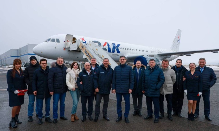 Tupolev Tu-204 für Roskosmos: Die Raumfahrtbehörde hat das dritte Flugzeug übernommen.