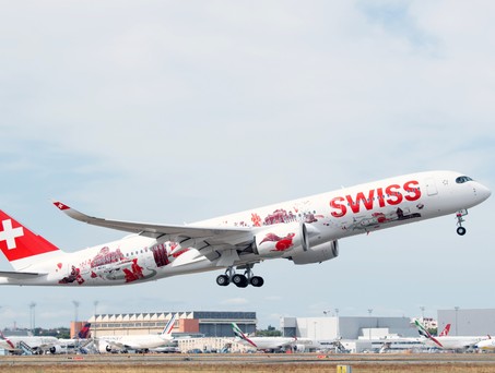 Erstflug der HB-IFA: Auch hier ist der Metallstreifen am Seitenleitwerk des Airbus A350 zu erkennen.