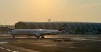 Boeing 777 von Emirates in Dubai: Der Betrieb wurde kurzzeitig gestoppt.