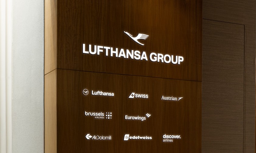 Die neue Dachmarke: Ein Kranich für die Gruppe.