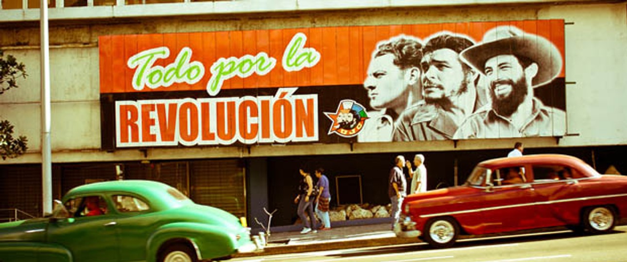 «Alle für die Revolution» steht auf diesem Propagandaposter in Havanna: Bald könnte sich vieles verändern in Kuba.