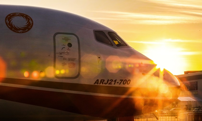 Comac ARJ21-700: Mit diesem Flugzeugtyp startet Genghis Khan Airlines.