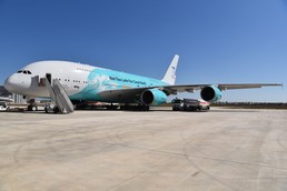 Airbus A380 mit der Seriennnummer 006: Flog einst in diesem Design für Hi Fly.
