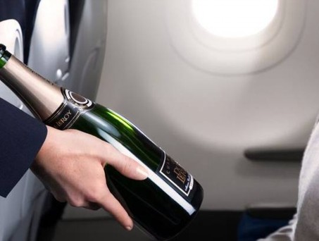 Champagner: Nicht nur der Schaumwein soll an Bord französisch sein. 