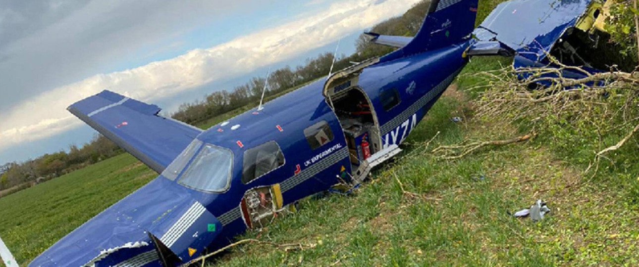 Die Piper M von Zero Avia: Der Flieger absolvierte eine Bruchlandung auf einem Feld.
