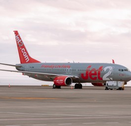 Boeing 737-800 von Jet 2 (Archivbild): Tragischer Vorfall an Bord eines Fluges.