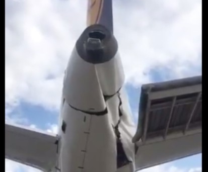 Lufthansa A319 sustains damage