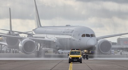 lufthans boeing 787 9 d abpf