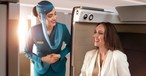 Die neuen Uniformen von Oman Air: Türkis ist die prägende Farbe.