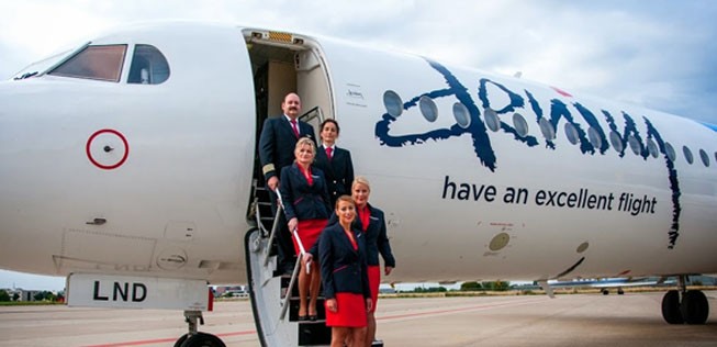 Crew von Denim Air: Der  neue Eigentümer brachte kein Glück.