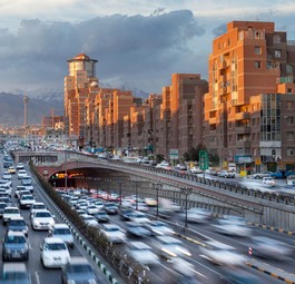 Teheran: Die iranische Hauptstadt ist mit Lufthansa erstmal nicht zu erreichen.