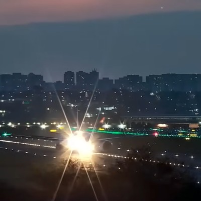 Boeing 777 von Latam: Kurz danach wurde der Start abgebrochen.